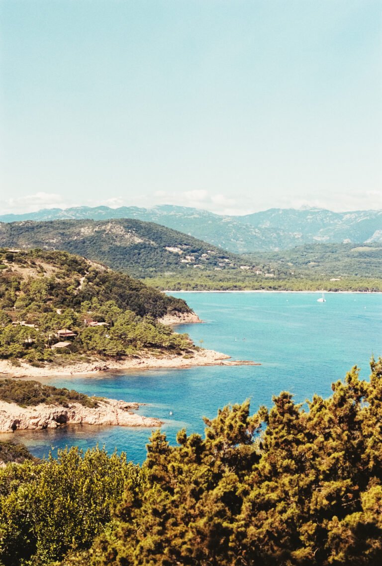 Photo d'une plage en Corse, près de sainte lucie de Portoveccio